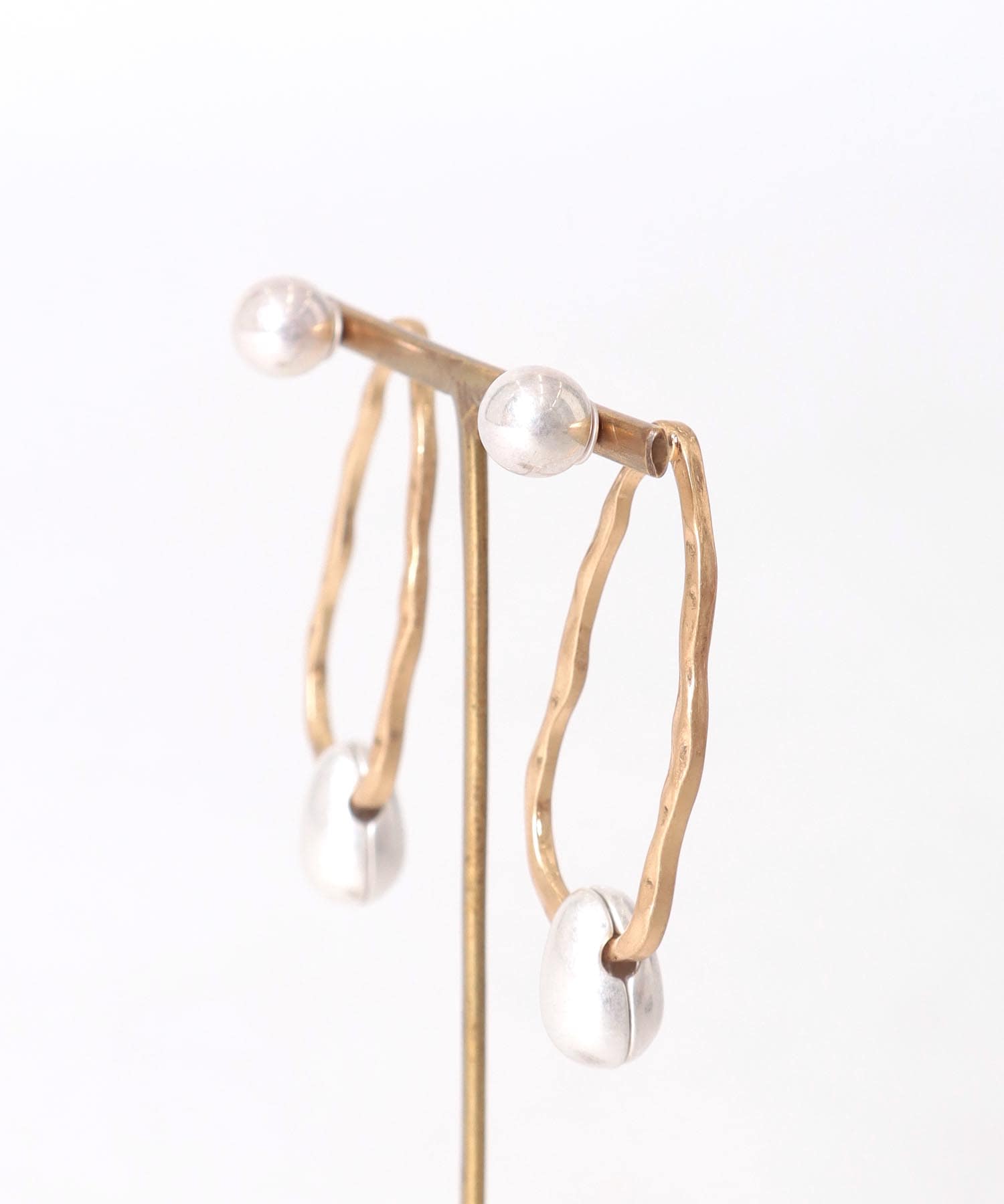 【LIMITED NUMBER 】コンビメッキオーバルピアス